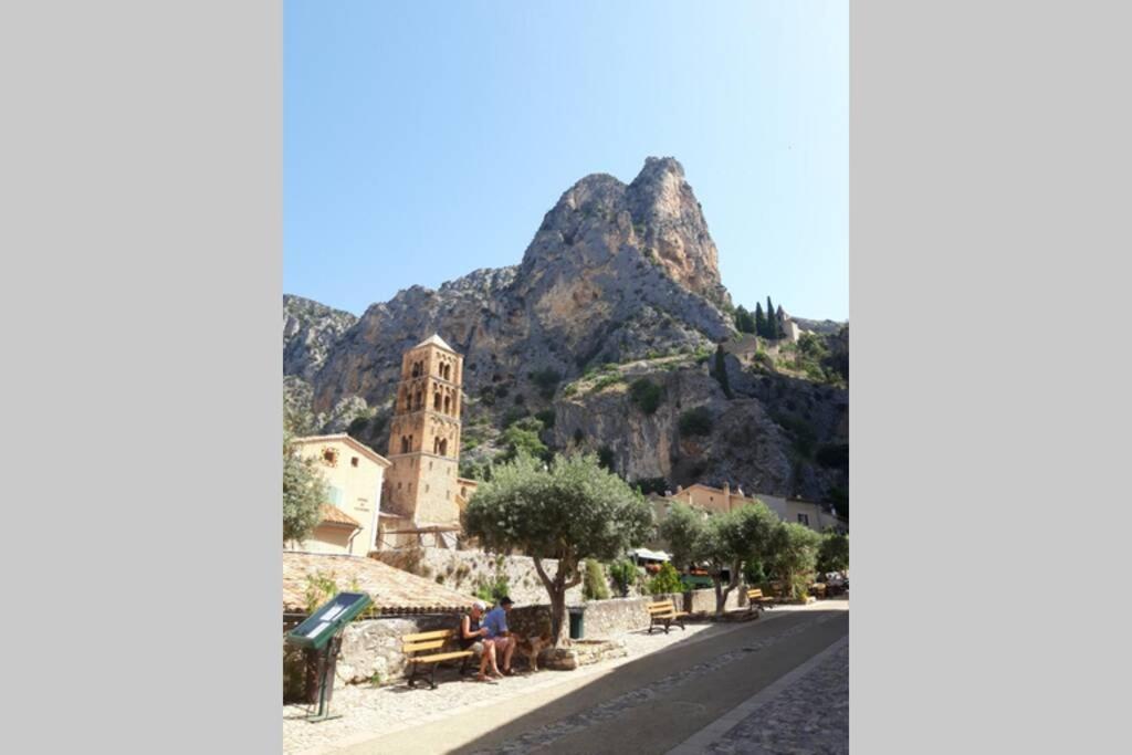 Lou Paradiu Du Verdon ألماني إن بروفنس المظهر الخارجي الصورة